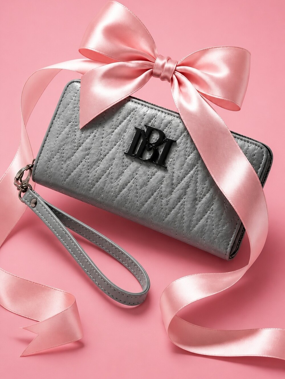 NWT Badgley Mischka Gray Quilted Wallet Wristlet Clutch Phone Holder BM Logo